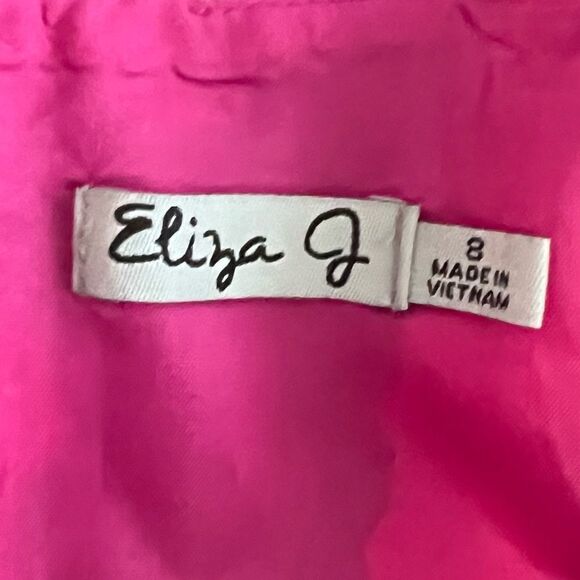 Eliza J Green/Floral Belted Fit and Flare Dress Size 8 - Picture 6 of 7